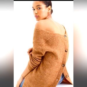 Point Sur button back sweater